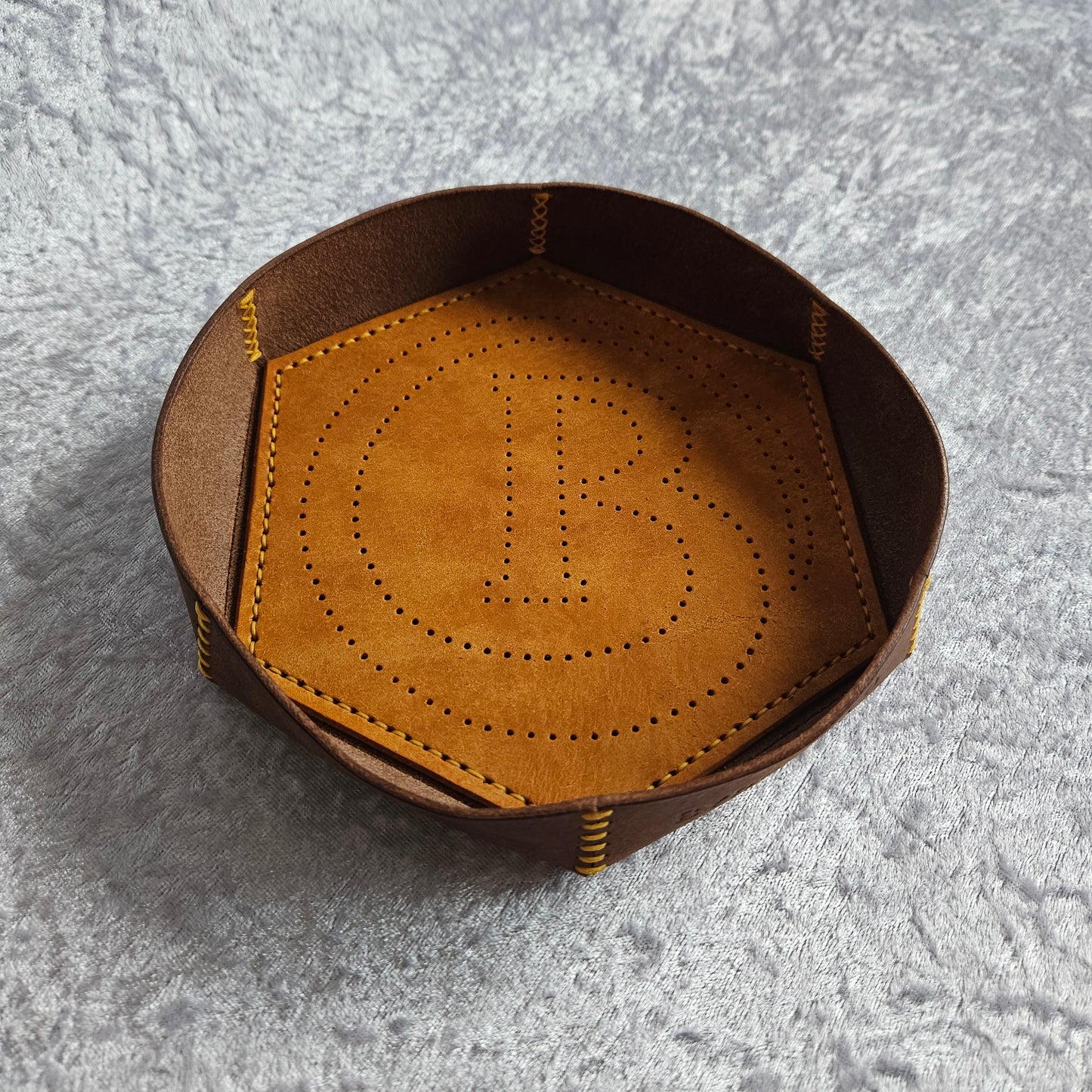Deluxe Catch-All Tray Castagno&Mustard Runde
