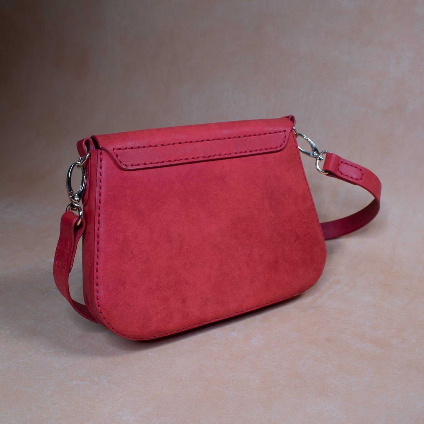 Poppy Red Arnes